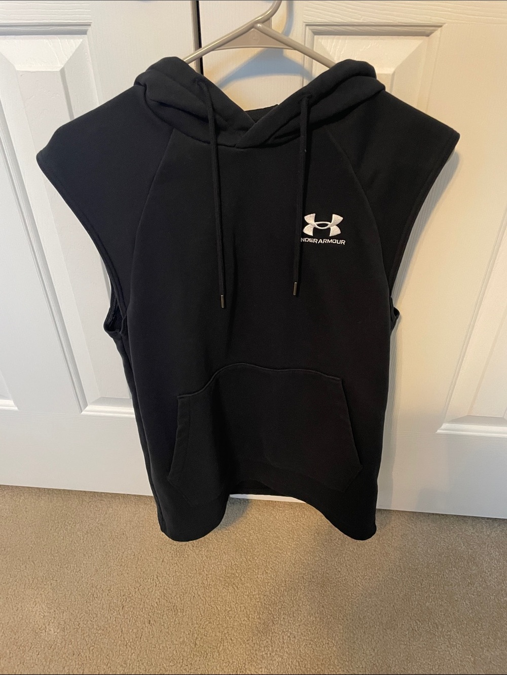 Under Armour Men's Black Sleeveless Hoodie Small (Like New)